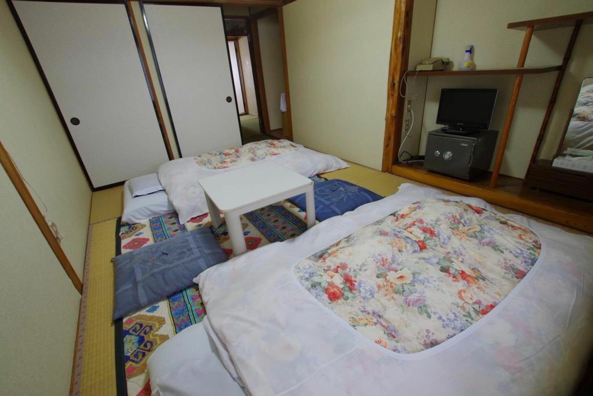 Hakuba Ski-Kan Exterior foto